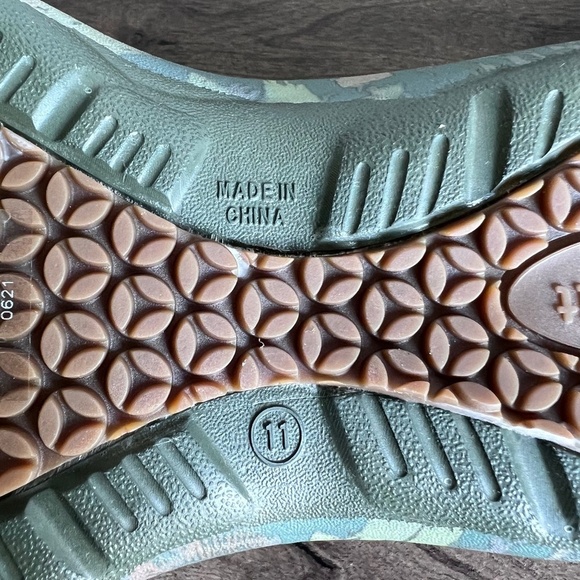 Easy Spirit Martha Stewart Forest Leaves Garden Clog Size 11 #B1333 - Picture 10 of 11